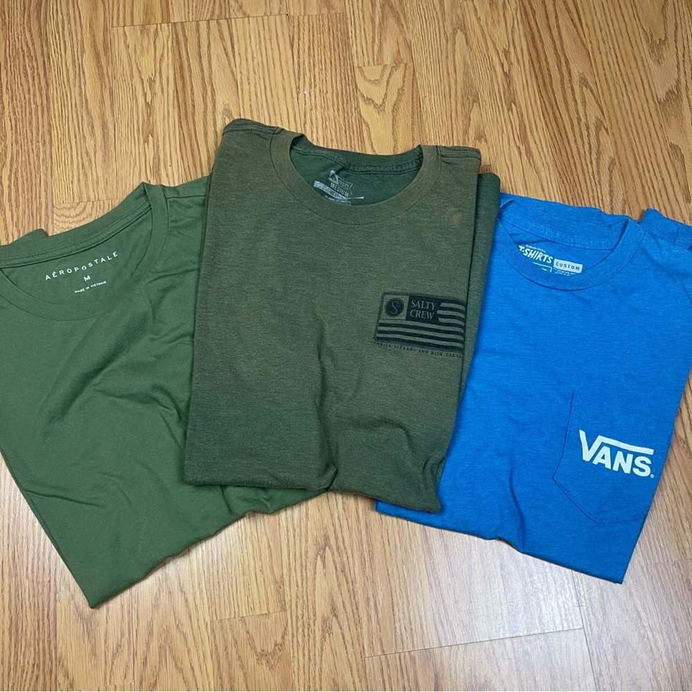 3pc Bundle Short Sleeve Tee for Men Salty Crew,  Vans, Aeropostale Size Medium